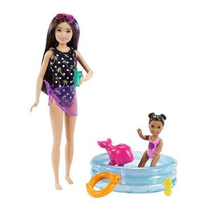 Barbie chůva herní set s bazénkem, mattel grp39